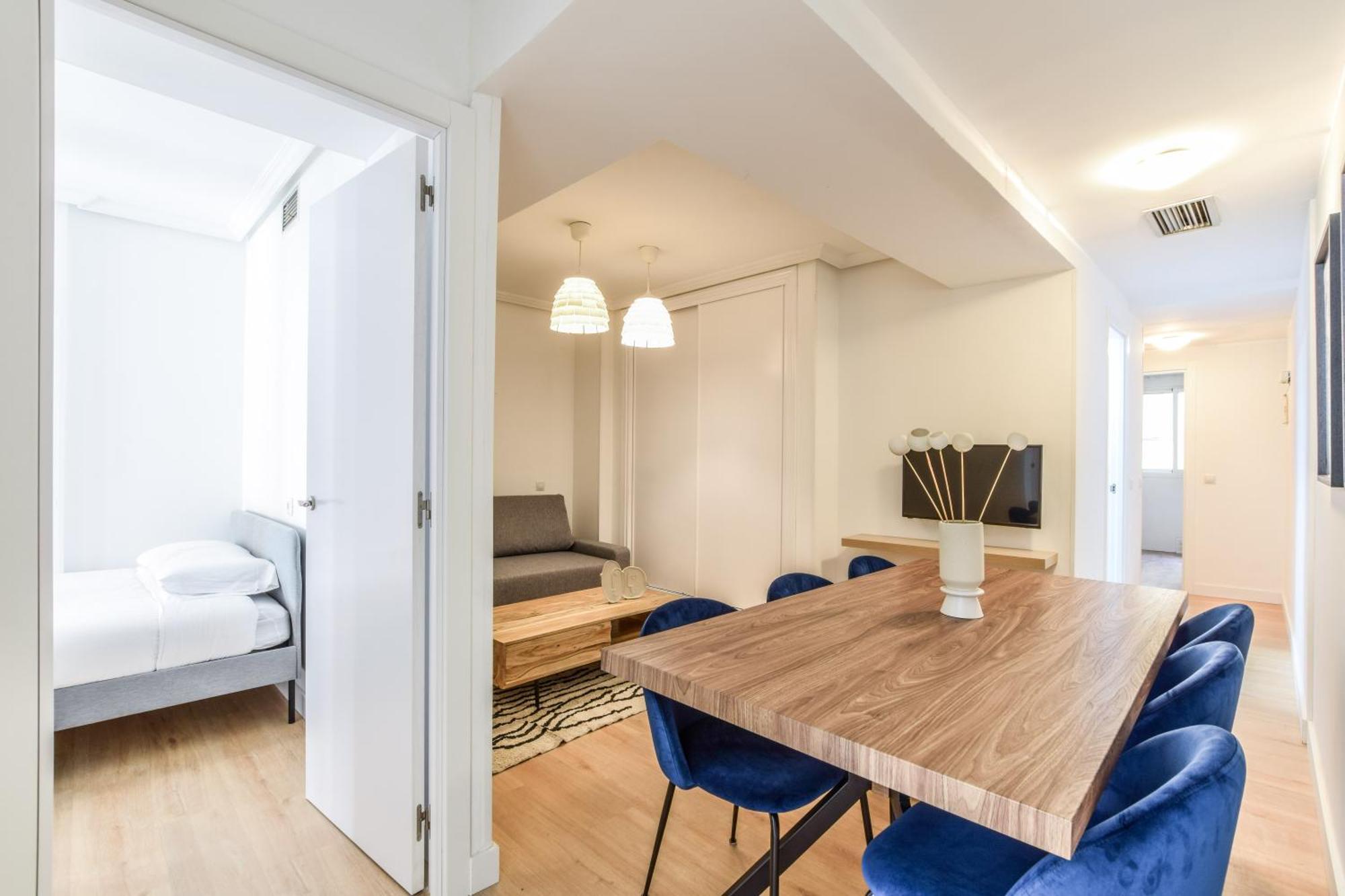 Apartamentos Reformados En Tirso De Molina Act Madrid Luaran gambar