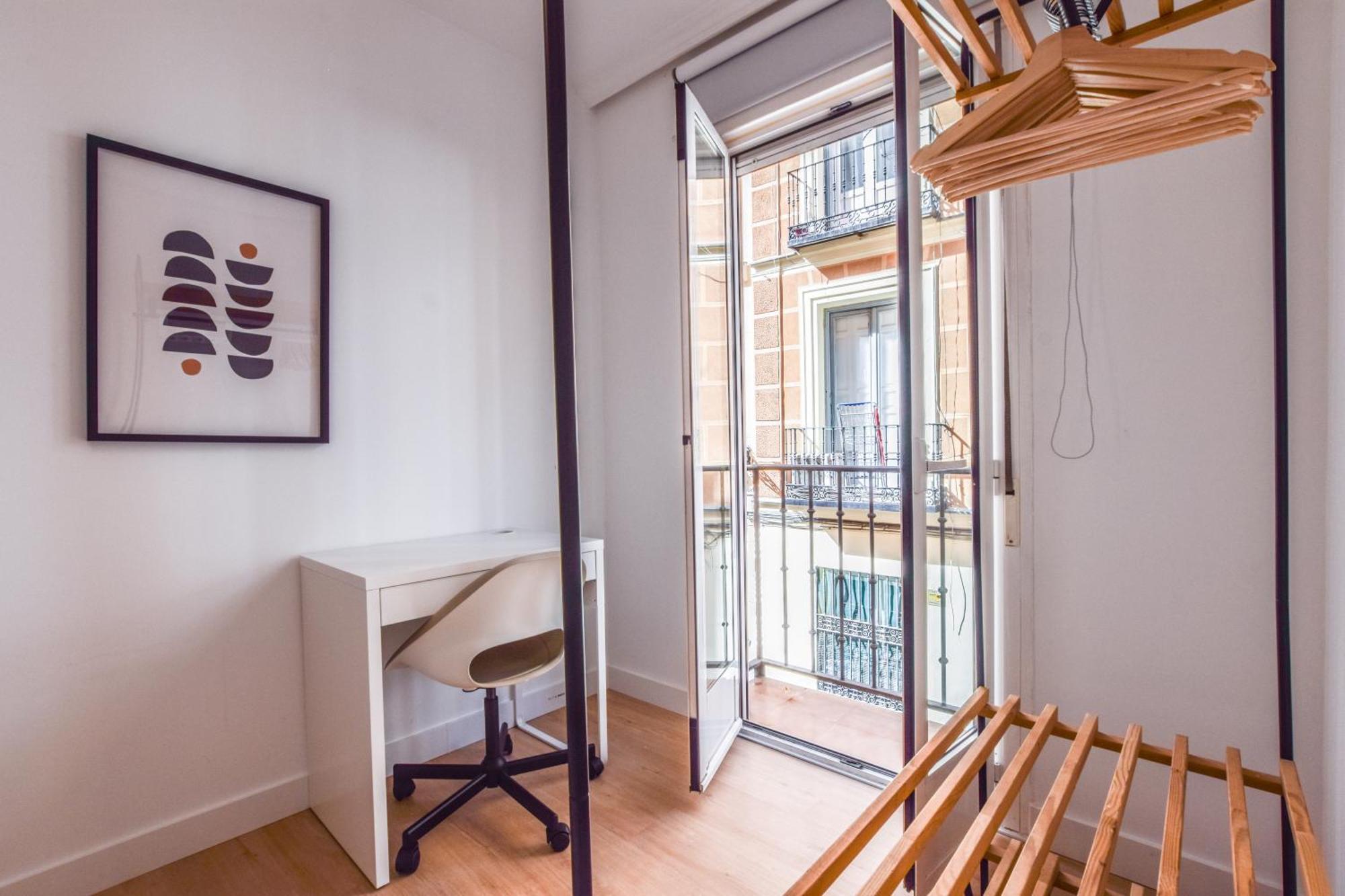 Apartamentos Reformados En Tirso De Molina Act Madrid Luaran gambar