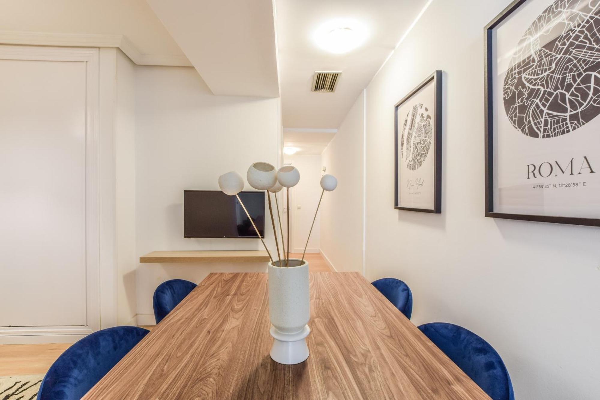Apartamentos Reformados En Tirso De Molina Act Madrid Luaran gambar