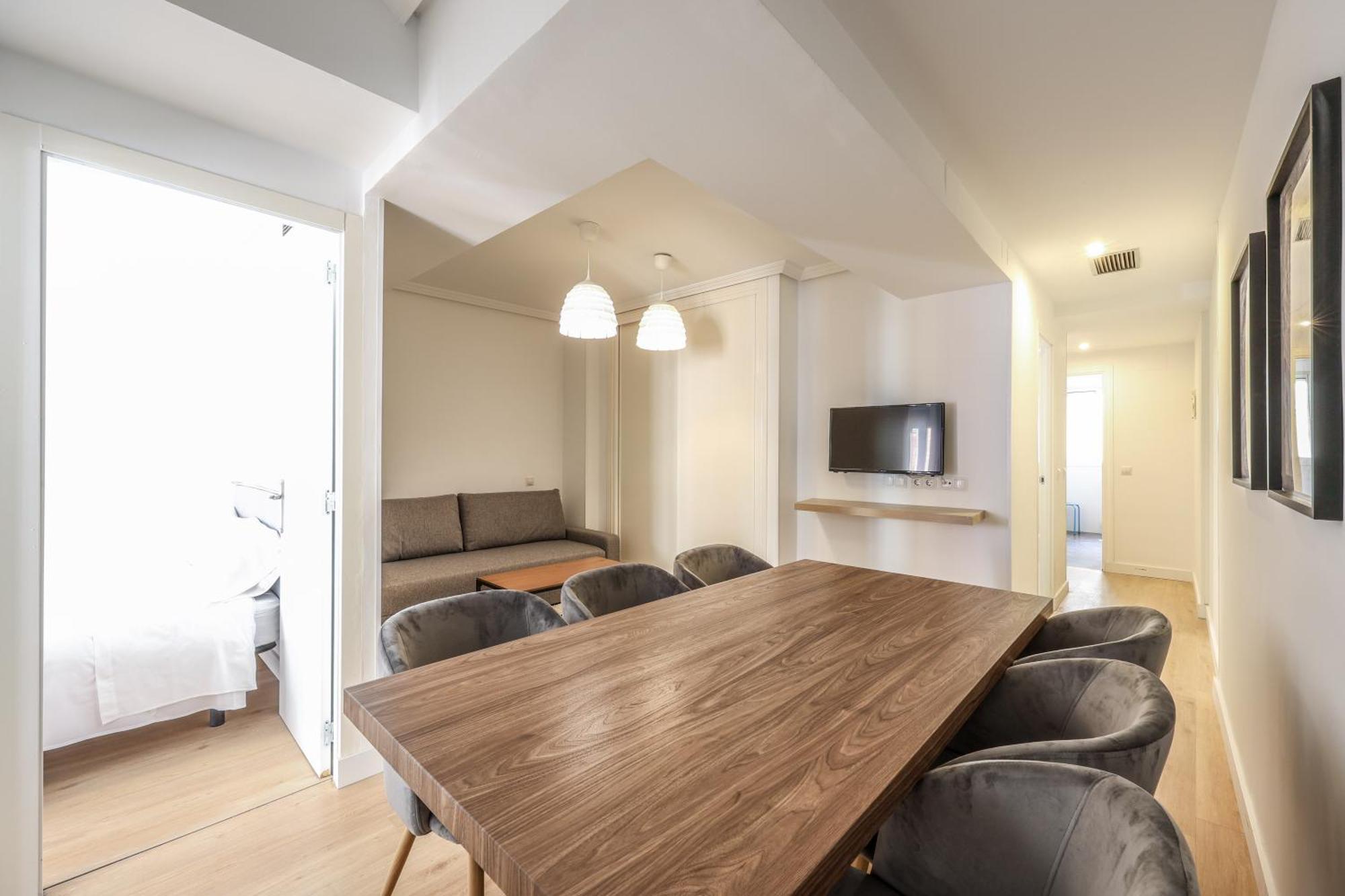 Apartamentos Reformados En Tirso De Molina Act Madrid Luaran gambar