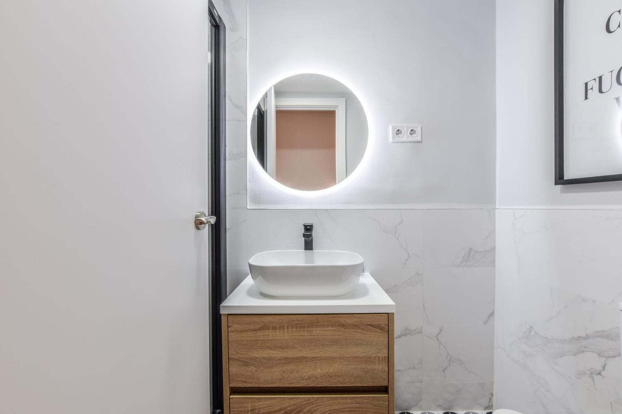 Apartamentos Reformados En Tirso De Molina Act Madrid Luaran gambar