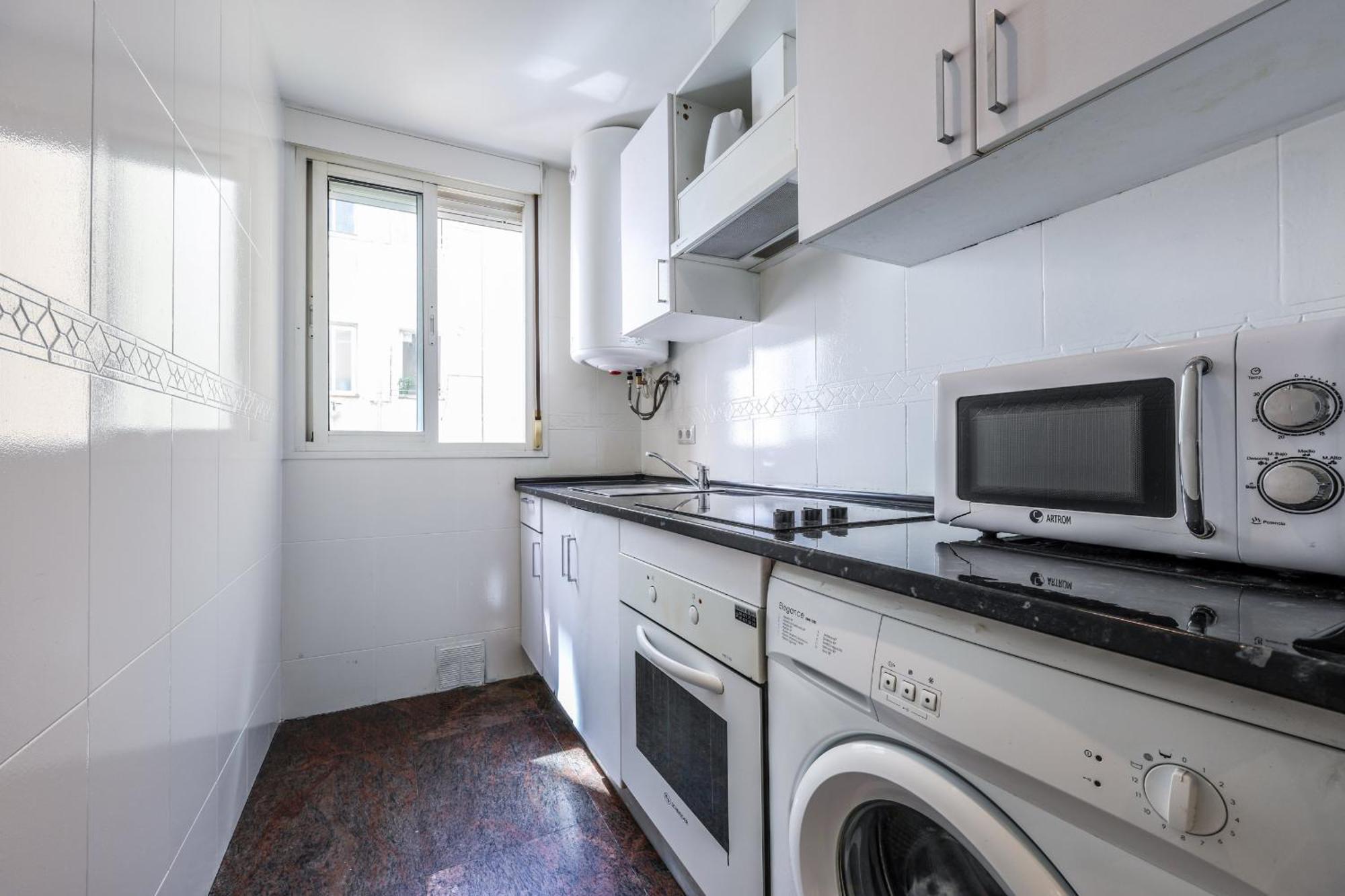 Apartamentos Reformados En Tirso De Molina Act Madrid Luaran gambar