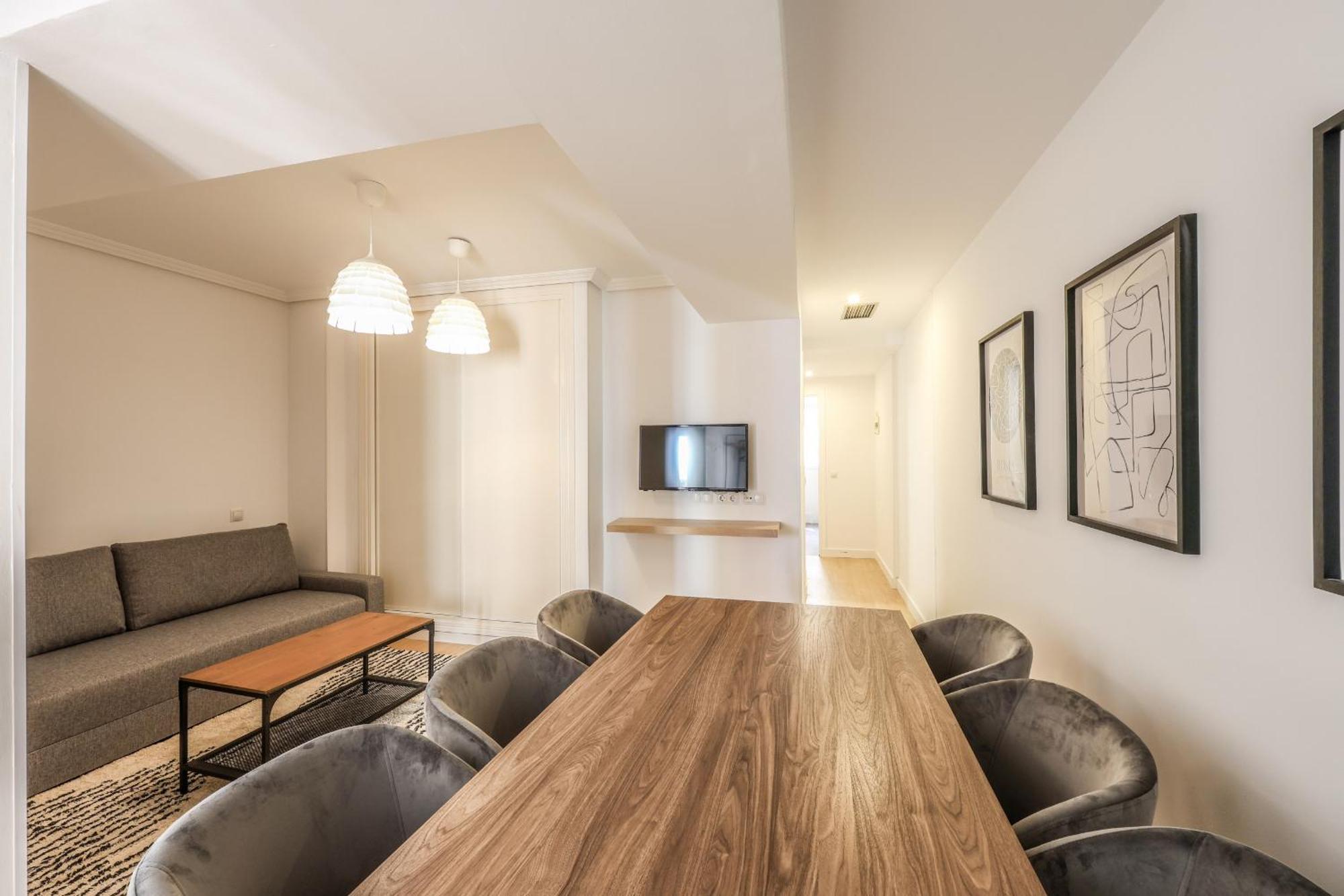 Apartamentos Reformados En Tirso De Molina Act Madrid Luaran gambar